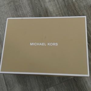 Michael Kors -Poppy Lace up shoes